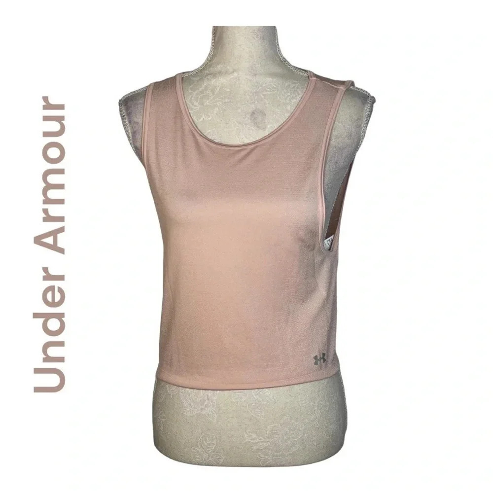 Baby Pink Under Armour workout top!!
